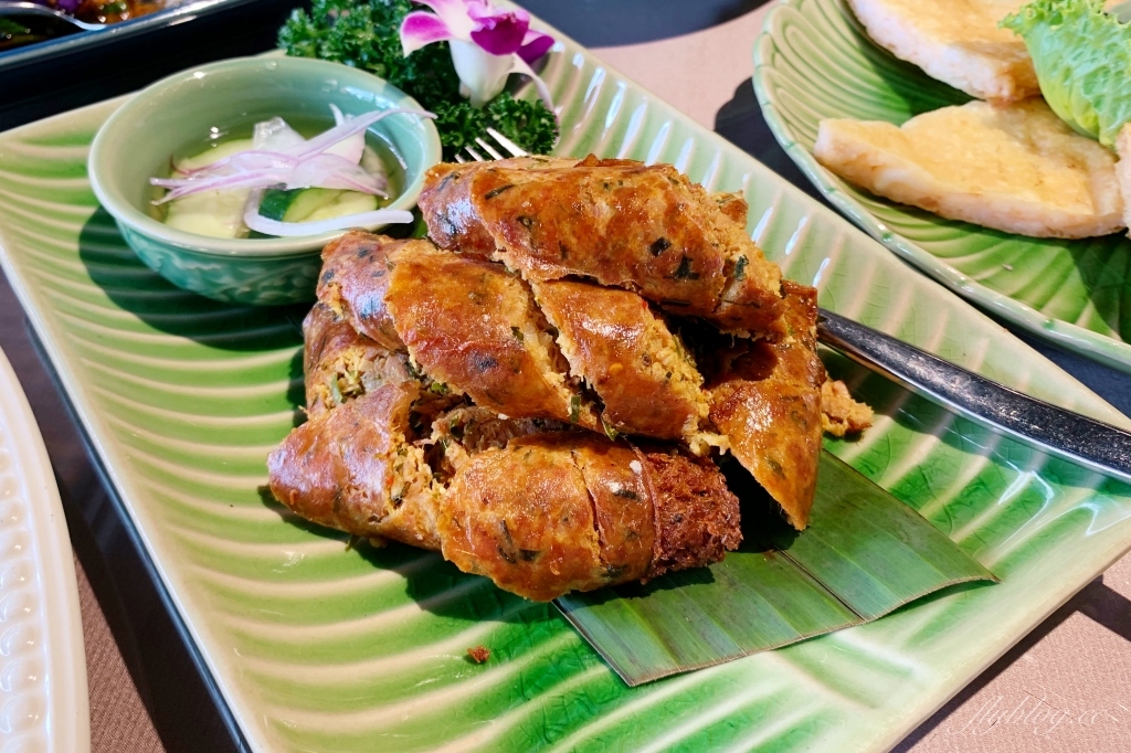 湄南河泰式庭園餐廳｜浪漫的庭園用餐空間，台中米其林餐盤推薦泰式餐廳 @飛天璇的口袋