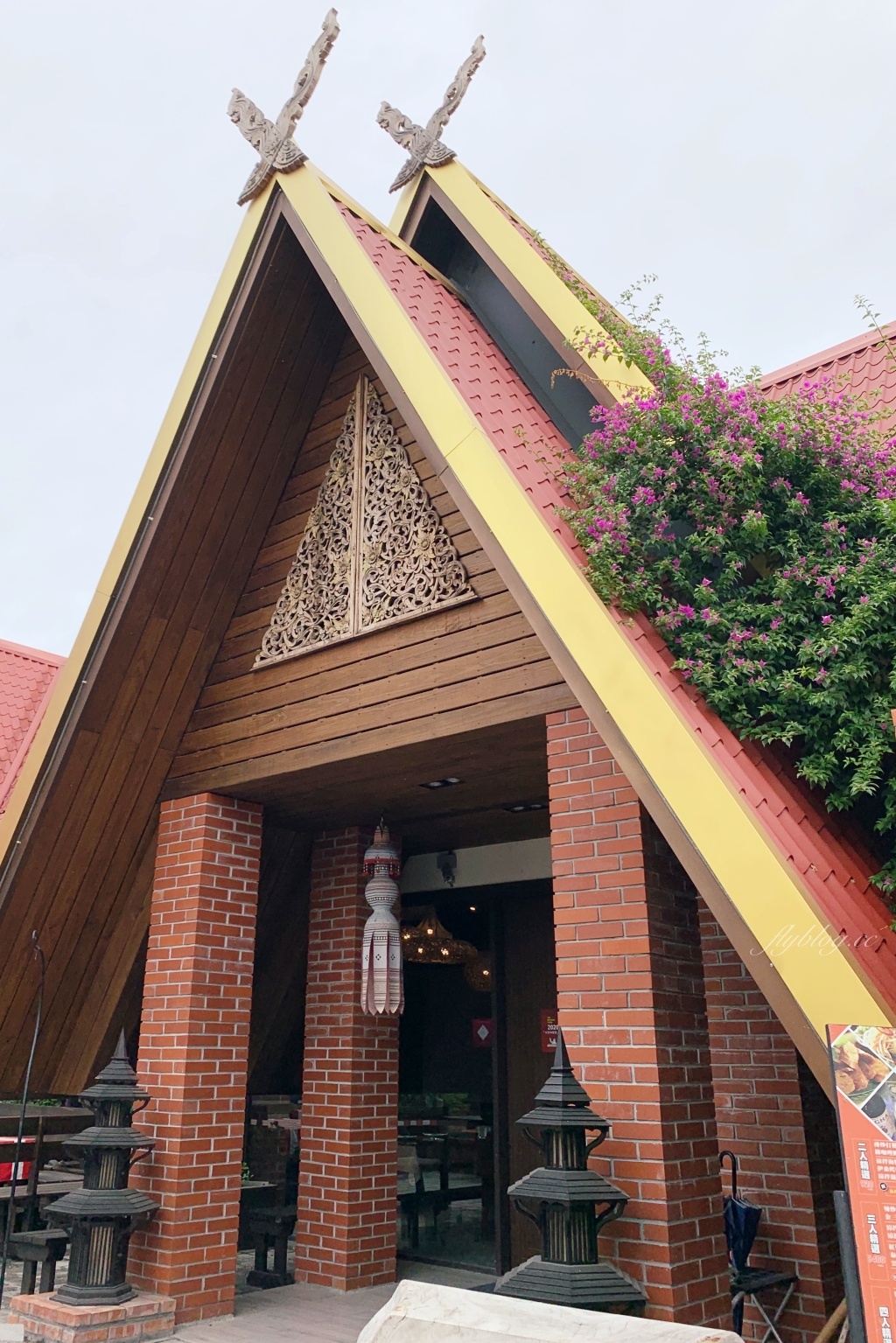 湄南河泰式庭園餐廳｜浪漫的庭園用餐空間，台中米其林餐盤推薦泰式餐廳 @飛天璇的口袋