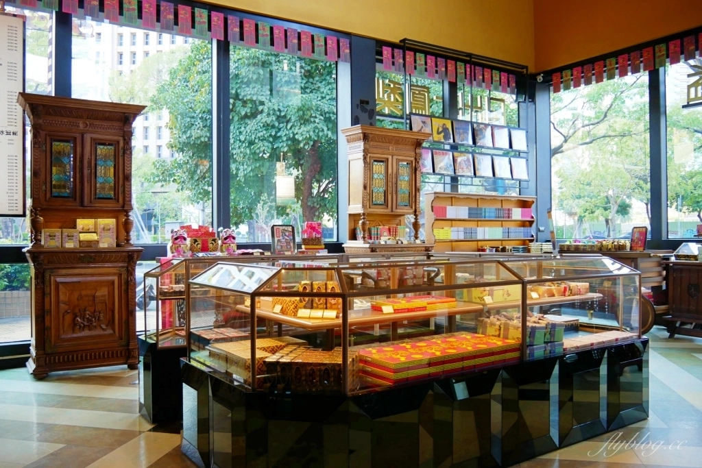 台中西屯｜日出土鳳梨酥．台中超人氣伴手禮店，唯一得來速服務，免下車服務 @飛天璇的口袋