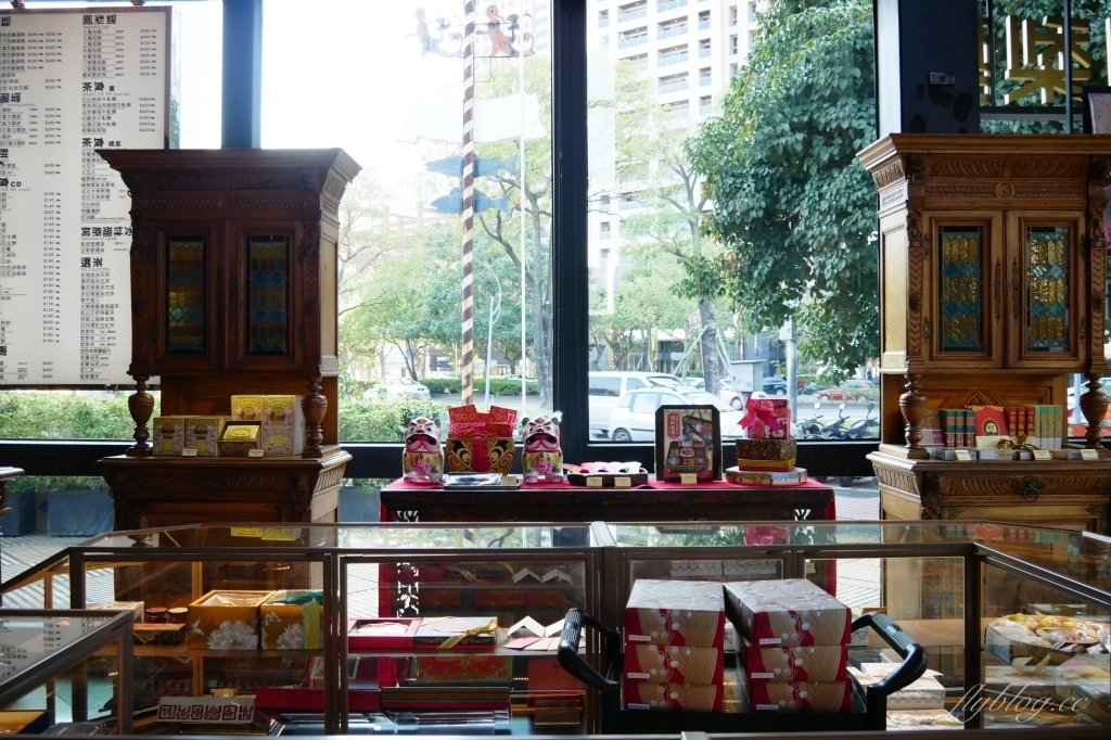 台中西屯｜日出土鳳梨酥．台中超人氣伴手禮店，唯一得來速服務，免下車服務 @飛天璇的口袋