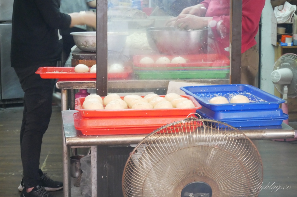 新竹北區|丞祖胡椒餅|在地80年的四代老店胡椒餅,新竹城隍廟超人氣美食 @飛天璇的口袋 新竹北區|丞祖胡椒餅|在地80年的四代老店胡椒餅,新竹城隍廟超人氣美食 @飛天璇的口袋