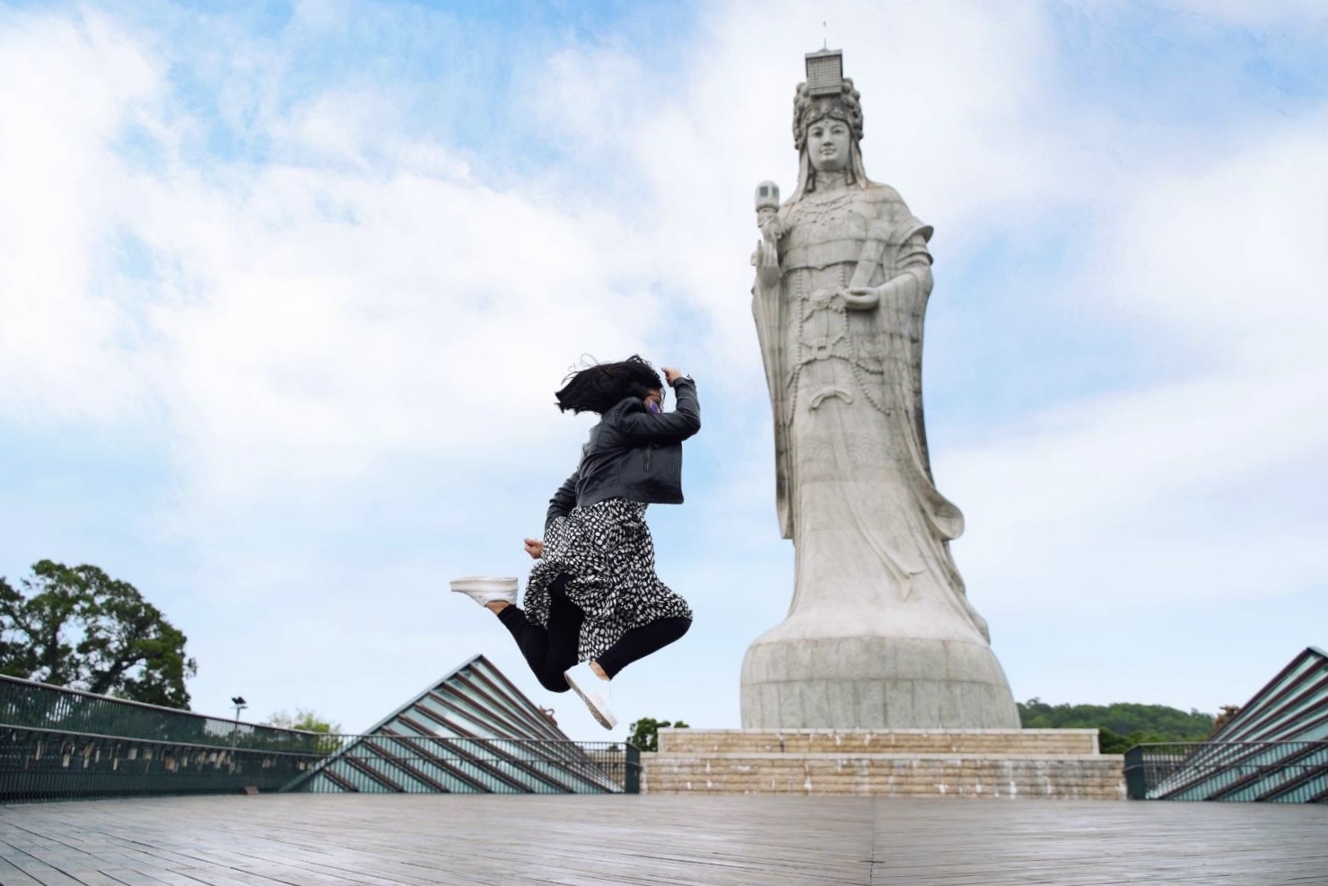 【馬祖南竿】媽祖巨神像，全世界最高的媽祖神像，鑽轎底走坑道祈求平安好運 @飛天璇的口袋