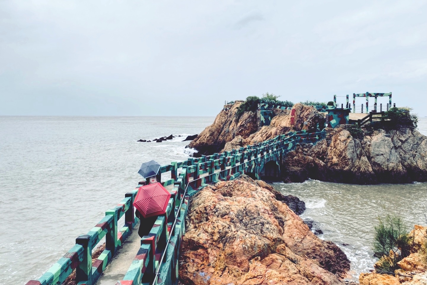 【馬祖南竿】鐵堡，昔日與世隔絕的海上堡壘，戰地也帶有浪漫柔情的IG景點 @飛天璇的口袋