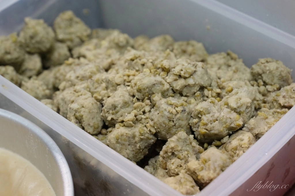 嘉義朴子｜麻糬棟．朴子第一市場內的90年老店，真材實料的古早味小吃 @飛天璇的口袋