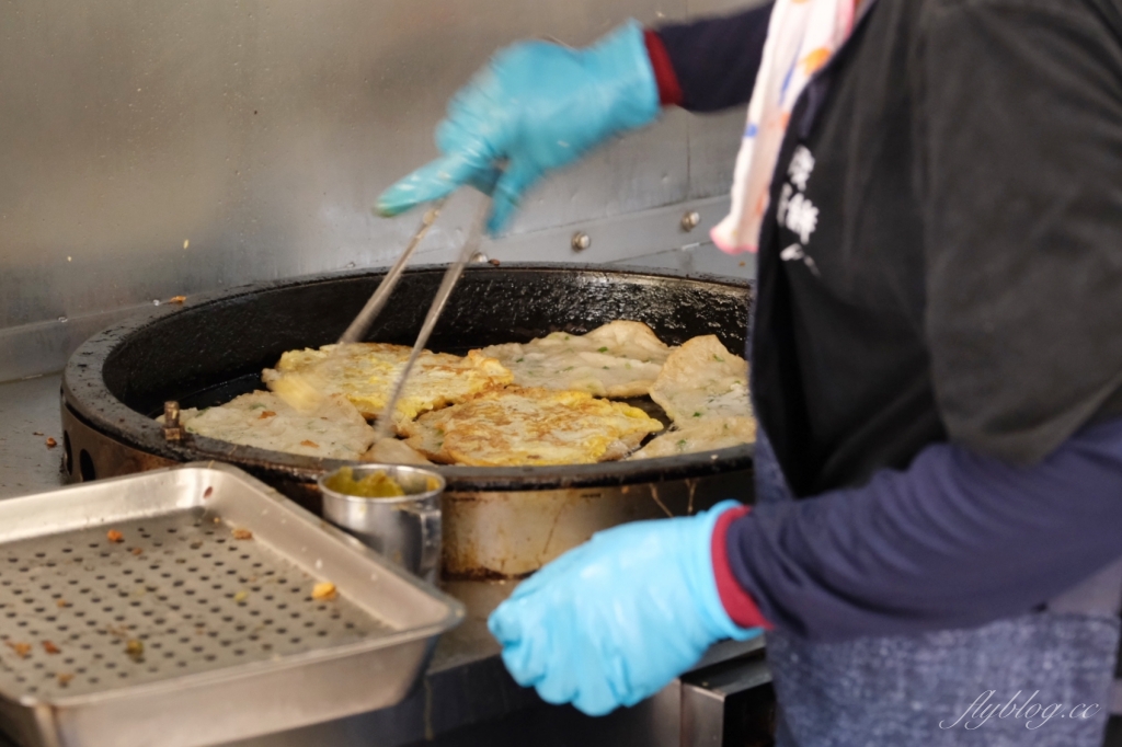 嘉義東區｜阿娥手作蛋餅．粉漿古早味手作餅，蔥油餅和煎粿的交織口感 @飛天璇的口袋