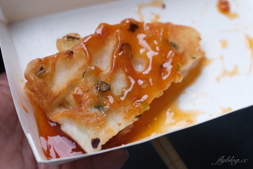 嘉義東區｜阿娥手作蛋餅．粉漿古早味手作餅，蔥油餅和煎粿的交織口感 @飛天璇的口袋