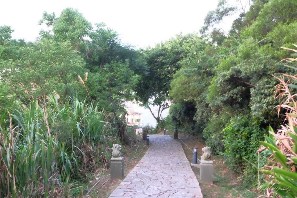 【馬祖南竿】媽祖巨神像，全世界最高的媽祖神像，鑽轎底走坑道祈求平安好運 @飛天璇的口袋