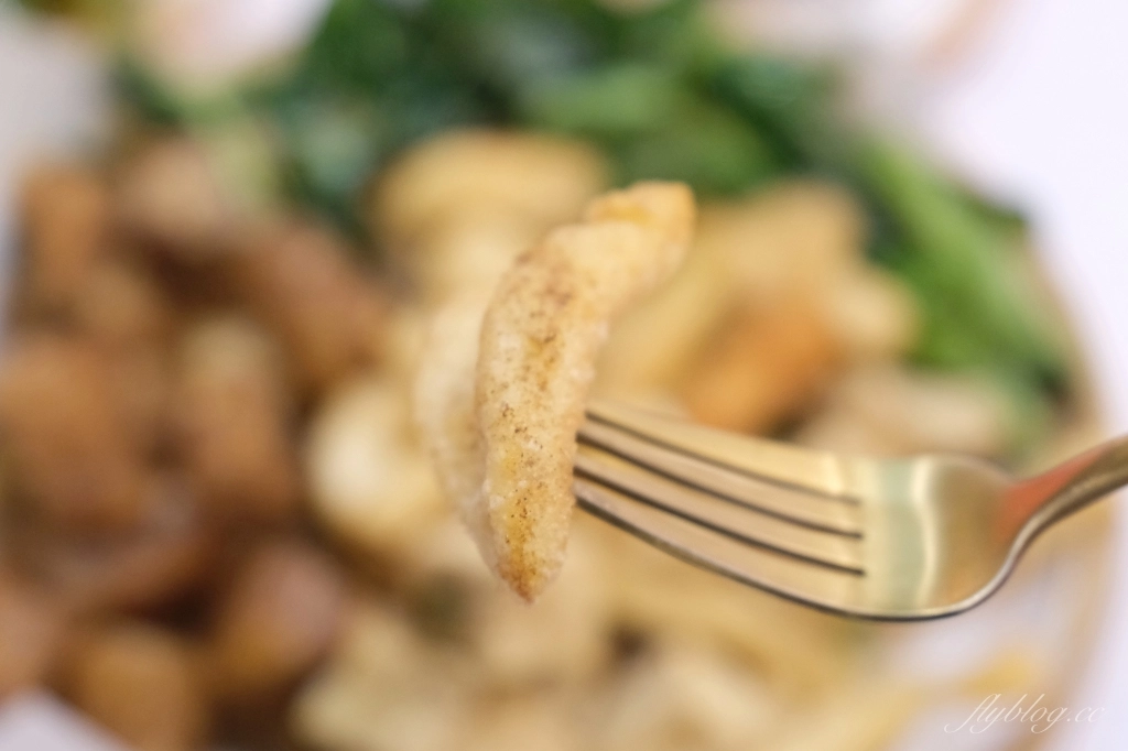 台中北屯｜源鹹酥雞．昌平路地20年的老店，鹽酥雞不油不膩CP值高 @飛天璇的口袋