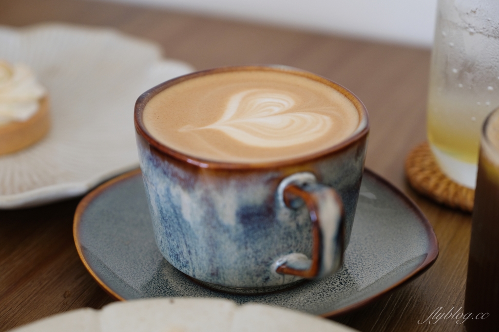 台中北屯｜11樓之3甜點．老宅改建文青風甜點，生日蛋糕需要事先預約 @飛天璇的口袋