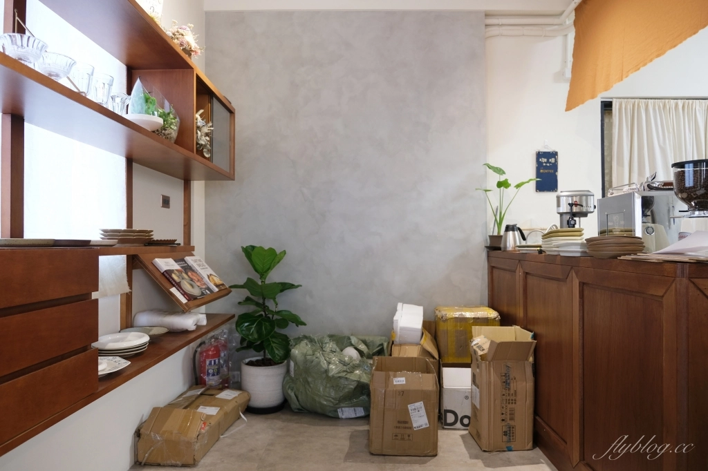 台中北屯｜11樓之3甜點．老宅改建文青風甜點，生日蛋糕需要事先預約 @飛天璇的口袋