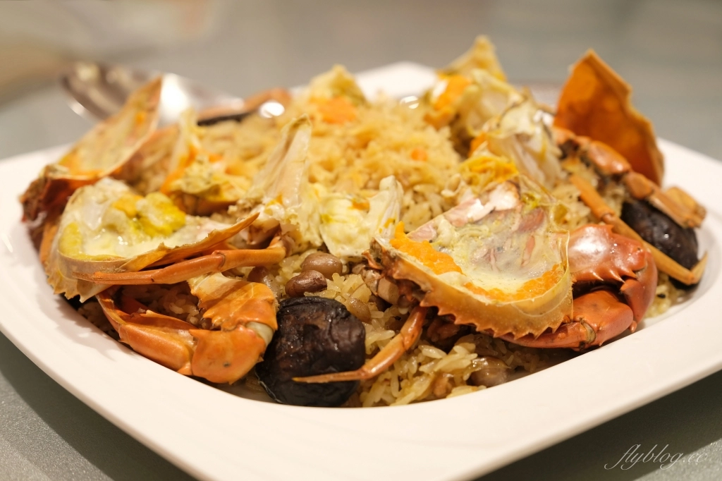 台南中西｜阿霞飯店．府城80年超人氣台菜餐廳 ，紅蟳米糕和飯後甜點都美味 @飛天璇的口袋