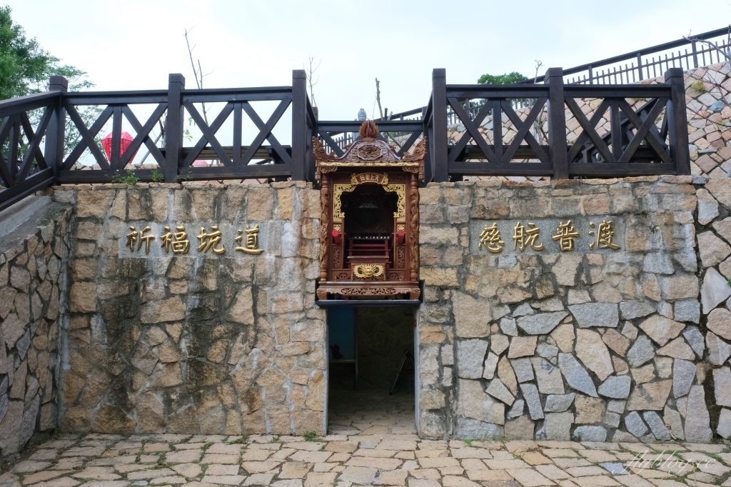 【馬祖南竿】媽祖巨神像，全世界最高的媽祖神像，鑽轎底走坑道祈求平安好運 @飛天璇的口袋