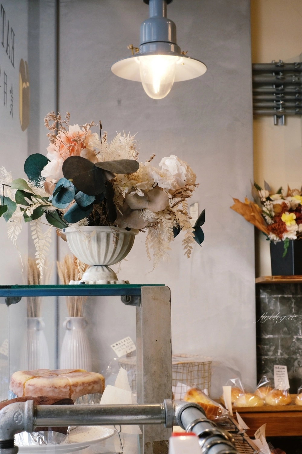 台中西區|食月半麵包.隱身勤美商圈巷弄裡,網友推薦可頌和吐司很好吃 @飛天璇的口袋 台中西區|食月半麵包.隱身勤美商圈巷弄裡,網友推薦可頌和吐司很好吃 @飛天璇的口袋