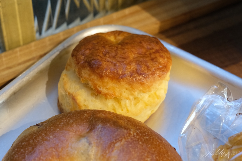 台中西區|食月半麵包.隱身勤美商圈巷弄裡,網友推薦可頌和吐司很好吃 @飛天璇的口袋 台中西區|食月半麵包.隱身勤美商圈巷弄裡,網友推薦可頌和吐司很好吃 @飛天璇的口袋