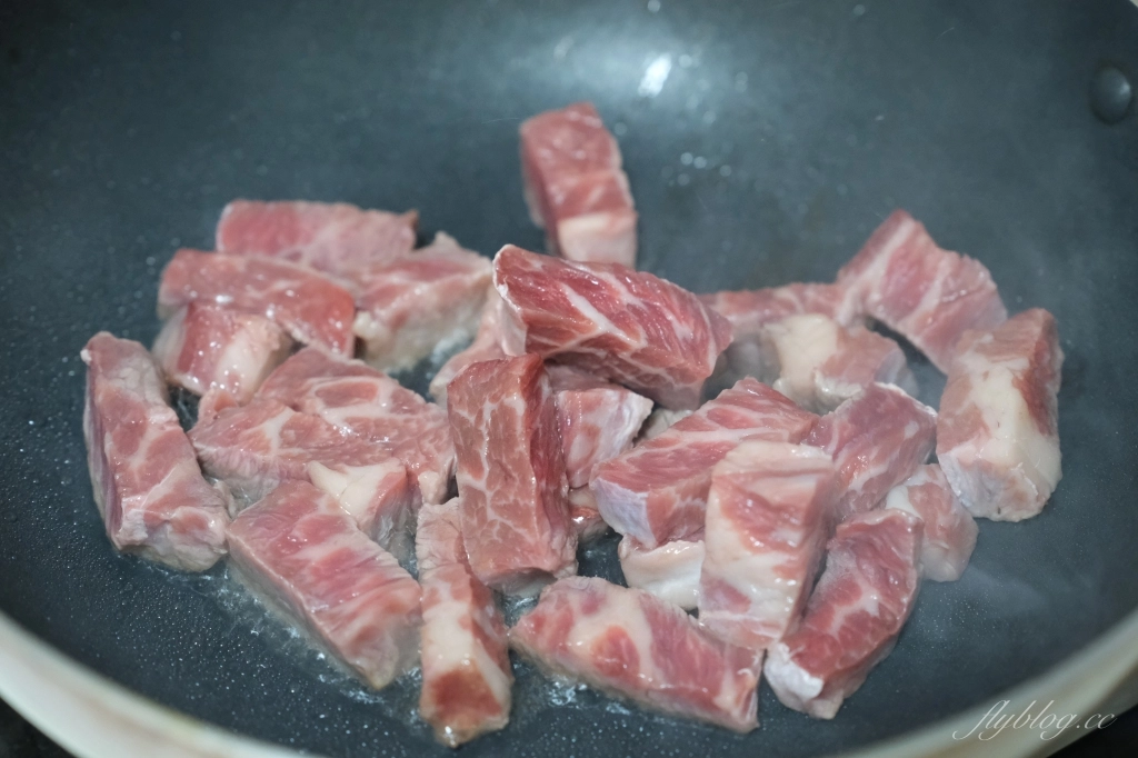 韓國年糕湯做法｜韓國過年餐桌不可少，簡單「韓國年糕鍋食譜」，10分鐘就可以上桌 @飛天璇的口袋