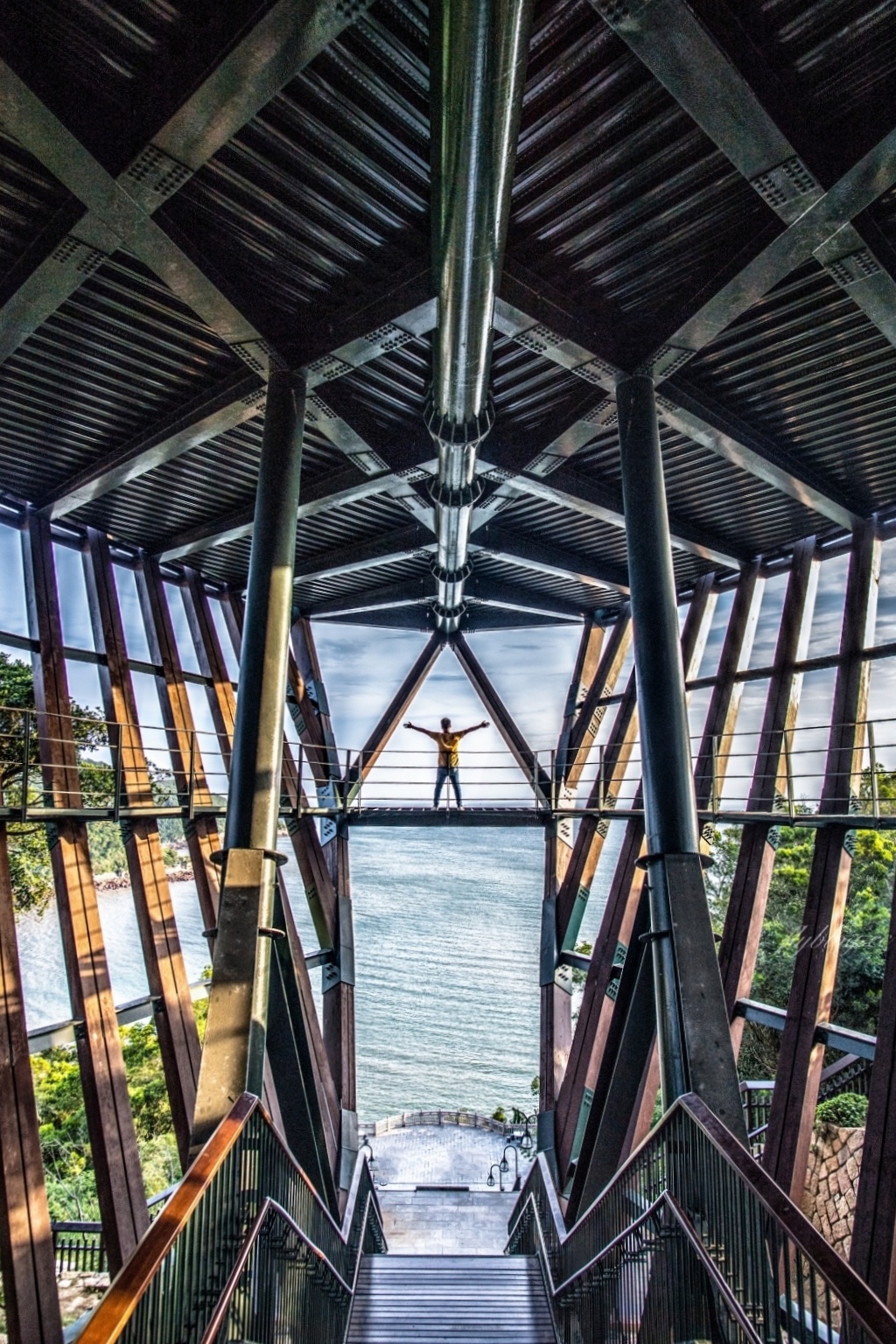 【馬祖南竿】媽祖巨神像，全世界最高的媽祖神像，鑽轎底走坑道祈求平安好運 @飛天璇的口袋