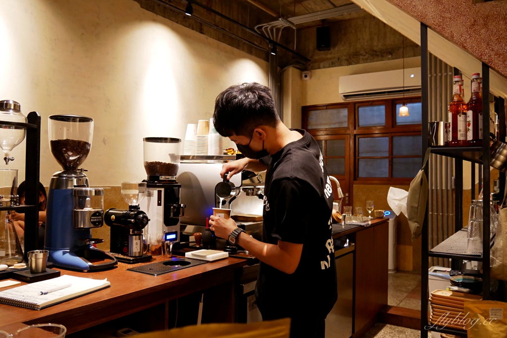 台中中區|淺川咖啡館,隱身小小舊城區巷弄裡,老宅改建文青風咖啡館 @飛天璇的口袋 台中中區|淺川咖啡館,隱身小小舊城區巷弄裡,老宅改建文青風咖啡館 @飛天璇的口袋