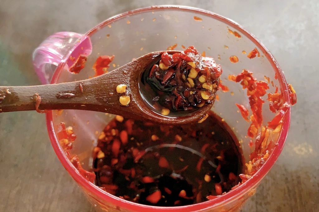 台中西區｜珍品小吃．模範街米粉芋很好吃，朋友推薦炒麵台中第一 @飛天璇的口袋