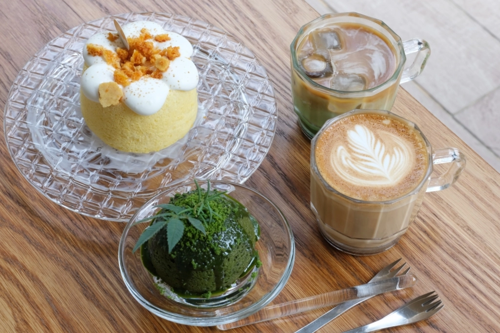 新竹東區｜春室 The POOL｜新竹公園裡的玻璃屋咖啡館，與蜷尾家、木更咖啡、興波咖啡等人氣美食跨界合作 @飛天璇的口袋