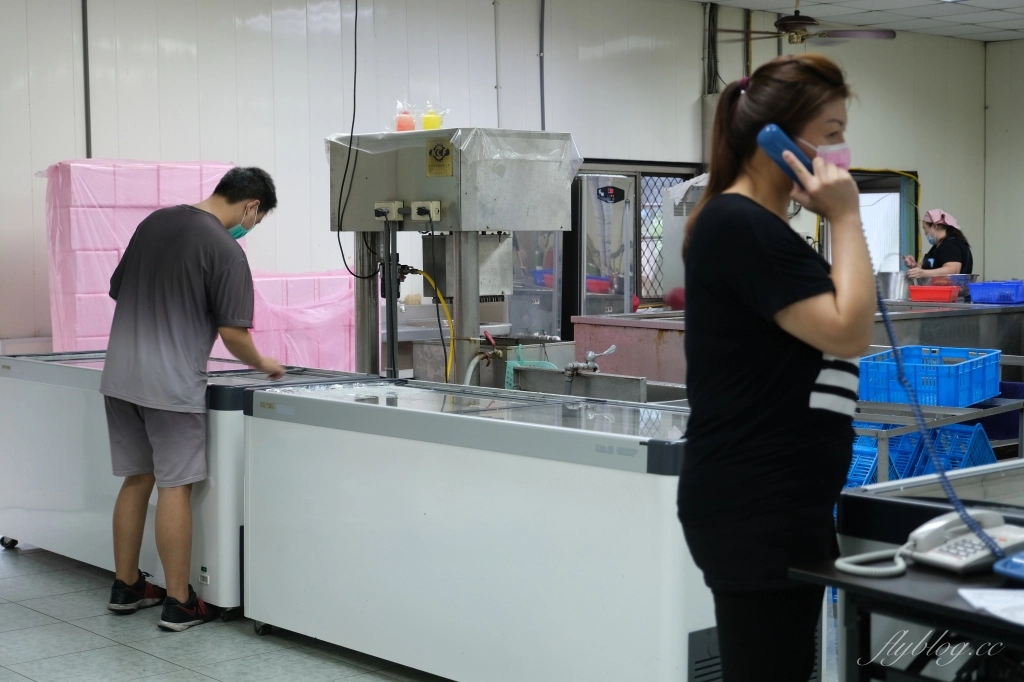 台中和平｜白冷冰棒．大甲溪發電廠員工消費合作社，谷關泡完湯順遊吃冰棒 @飛天璇的口袋