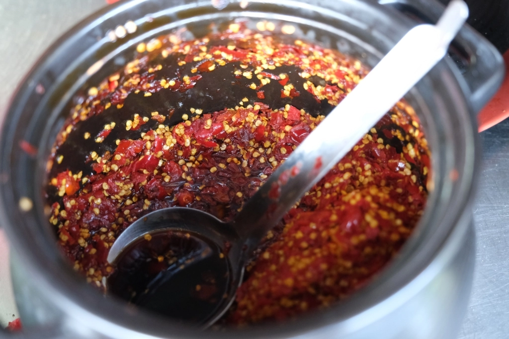 台中和平｜白冷客家滷豆干．谷關白冷三寶之一，在谷關路上順吃豆乾 @飛天璇的口袋