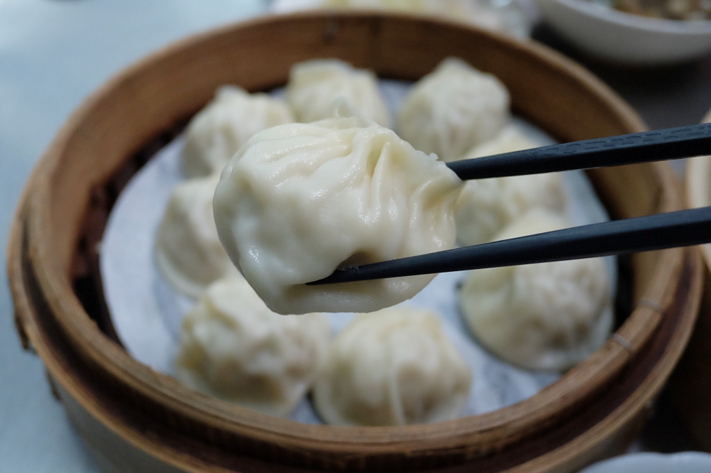 嘉義東區｜豆豆小籠湯包．嘉義版的平價鼎泰豐，還沒開始營業就排隊 @飛天璇的口袋