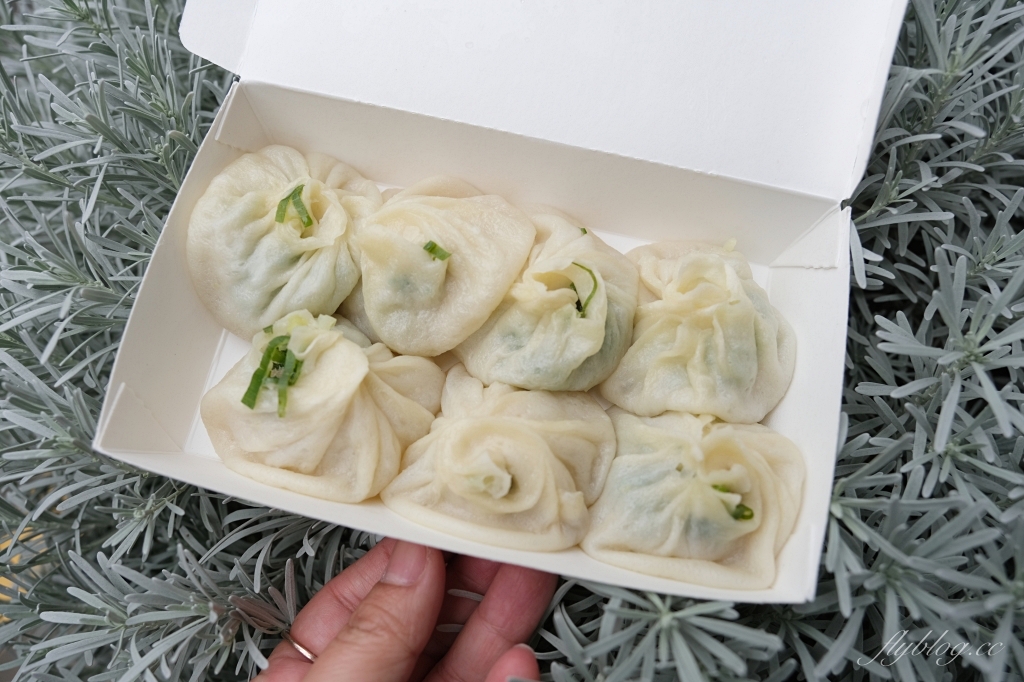 新竹東區｜皇膳湯包，一天只賣4.5小時的人氣湯包，新竹現點現做的發財車小籠包 @飛天璇的口袋