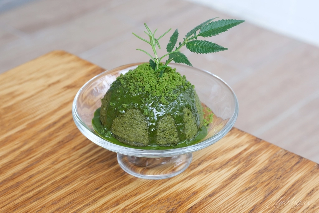 新竹東區｜春室 The POOL｜新竹公園裡的玻璃屋咖啡館，與蜷尾家、木更咖啡、興波咖啡等人氣美食跨界合作 @飛天璇的口袋