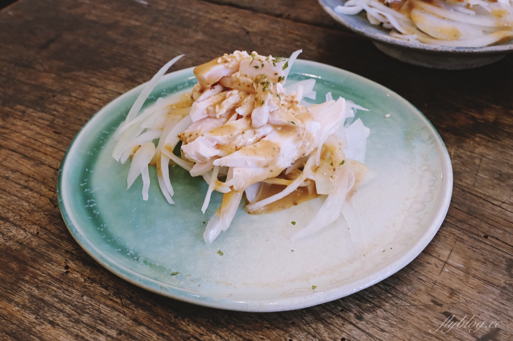 新竹北區｜無恙｜充滿美術館氛圍的老宅咖啡館，喝咖啡還可以欣賞奈良美智等藝術作品 @飛天璇的口袋