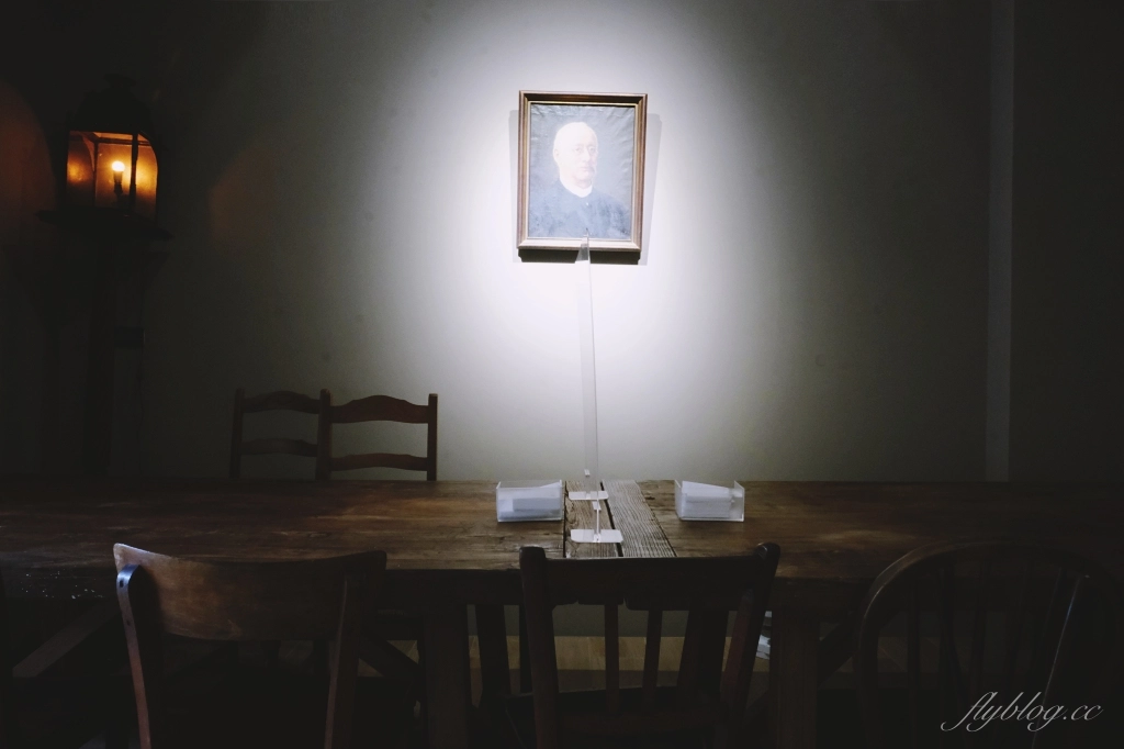 新竹北區｜無恙｜充滿美術館氛圍的老宅咖啡館，喝咖啡還可以欣賞奈良美智等藝術作品 @飛天璇的口袋