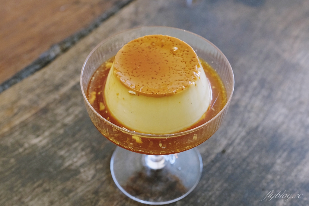 新竹北區｜無恙｜充滿美術館氛圍的老宅咖啡館，喝咖啡還可以欣賞奈良美智等藝術作品 @飛天璇的口袋