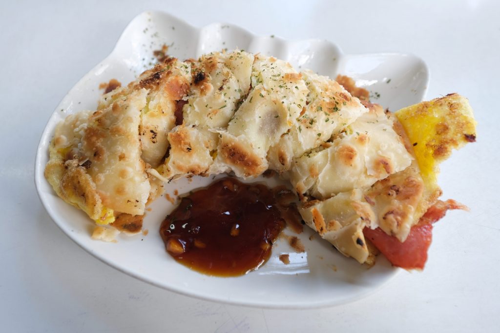 台中南屯|嘉香早餐店,在地20年的超人氣傳統早餐店,必點總匯蛋餅和炒麵 @飛天璇的口袋 台中南屯|嘉香早餐店,在地20年的超人氣傳統早餐店,必點總匯蛋餅和炒麵 @飛天璇的口袋