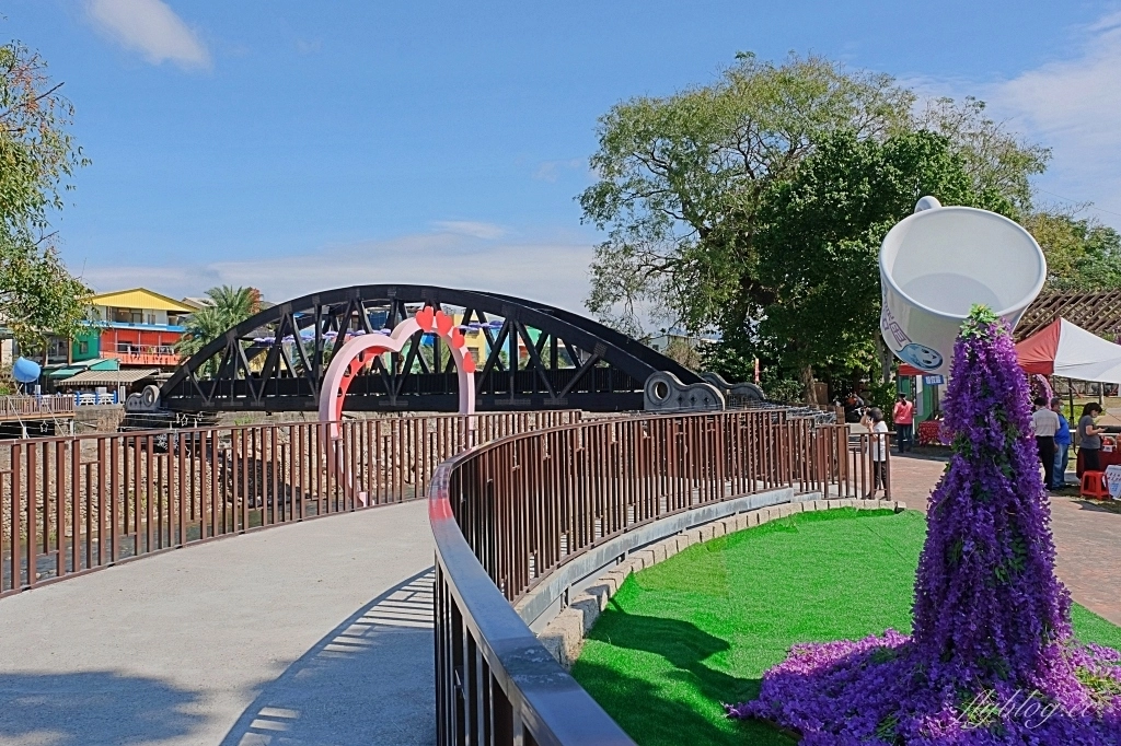 台中石岡｜石岡情人木橋．紫見石岡浪漫花漾園區，四大裝置藝術登場 @飛天璇的口袋