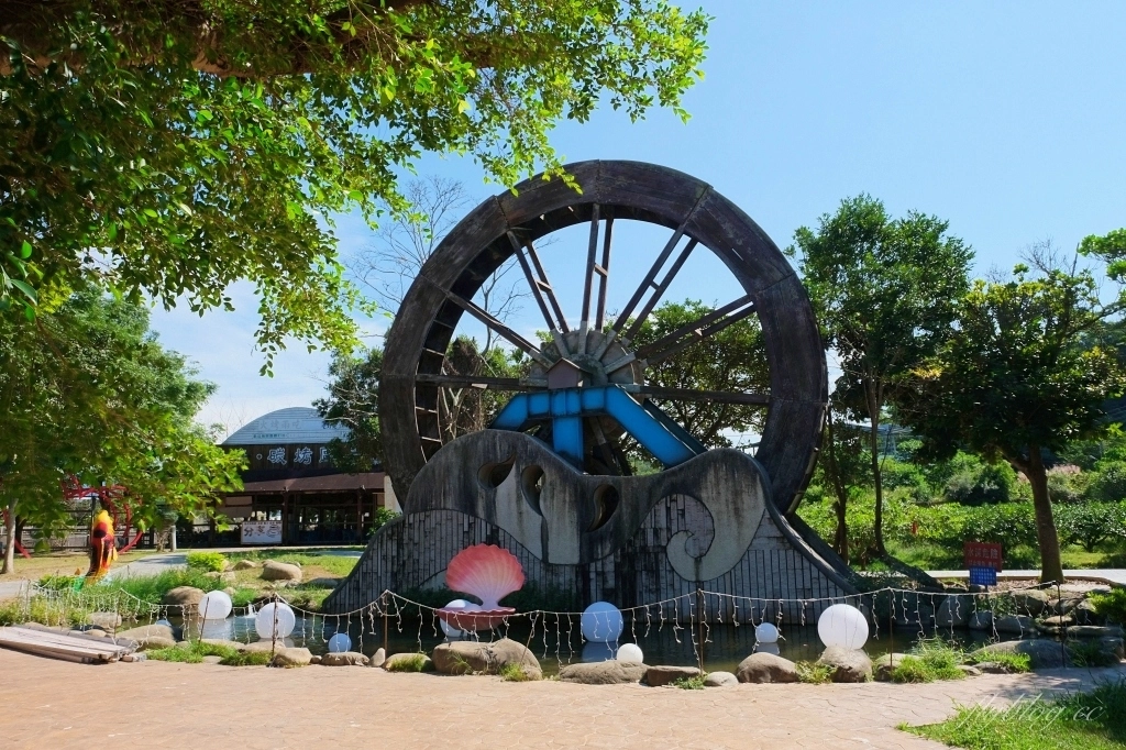 台中石岡｜石岡情人木橋．紫見石岡浪漫花漾園區，四大裝置藝術登場 @飛天璇的口袋