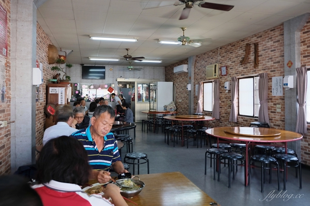 台中石岡｜土牛客家小吃．在地20年風味的客家料理，電視台也來採訪報導 @飛天璇的口袋