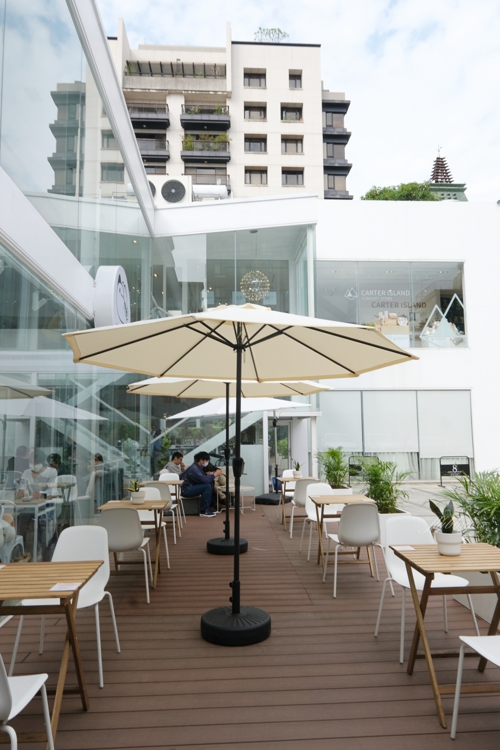 奶泡貓咖啡｜可愛的貓貓蟲咖波主題咖啡館，勤美誠品商圈透明玻璃屋 @飛天璇的口袋