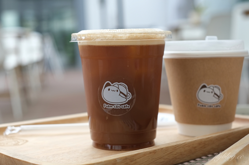 奶泡貓咖啡｜可愛的貓貓蟲咖波主題咖啡館，勤美誠品商圈透明玻璃屋 @飛天璇的口袋