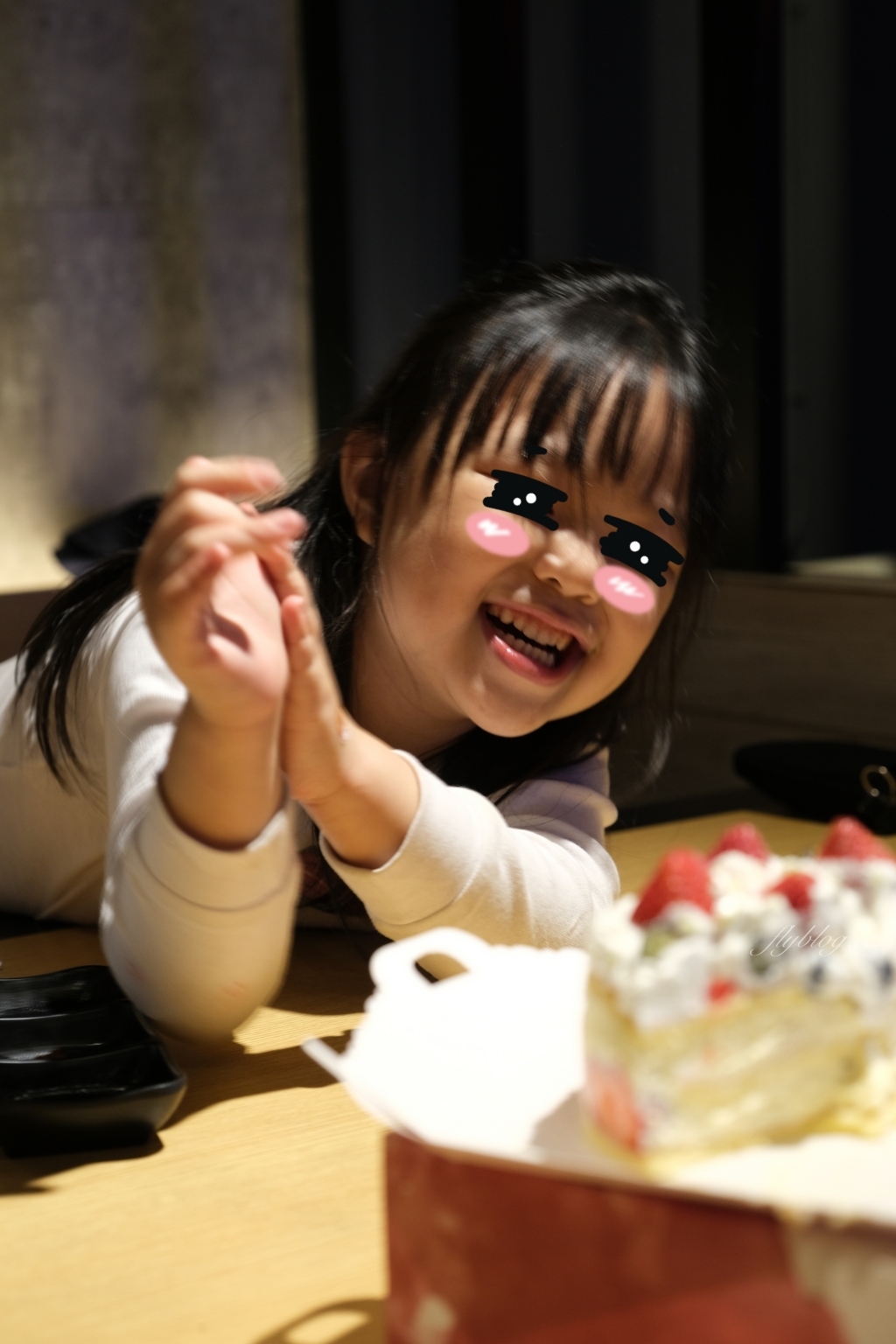 蔡家韓國烤肉專門店｜正宗極厚三層五花肉台中韓式烤肉，還有專人全程代烤桌邊服務 @飛天璇的口袋