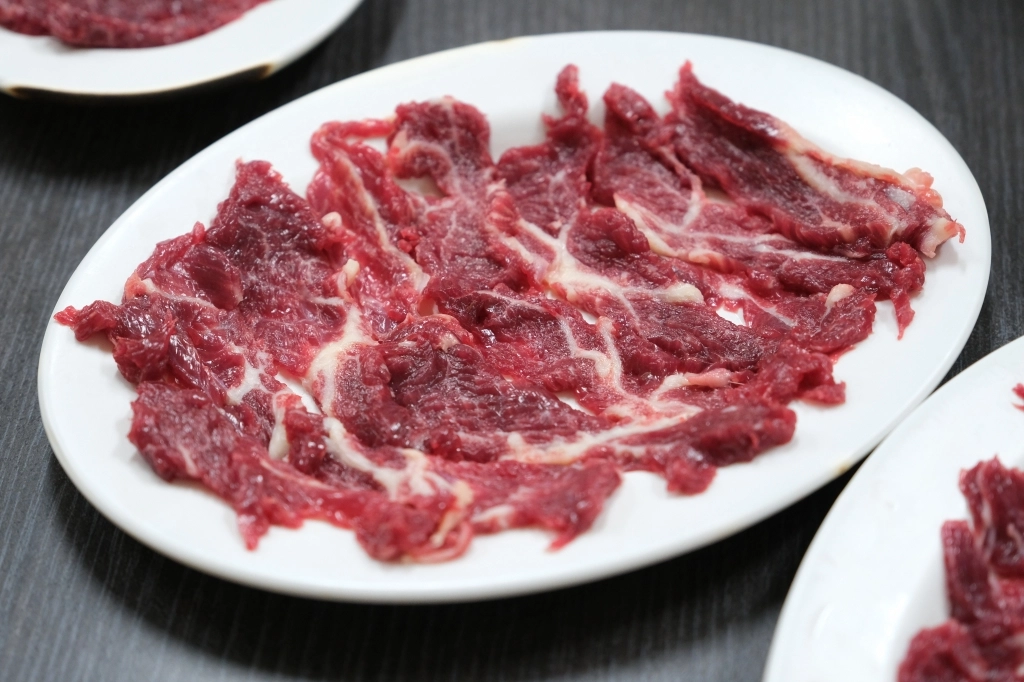 台南仁德｜輝哥牛肉爐．台南超人氣溫體牛肉鍋，食材新鮮價格實在 @飛天璇的口袋