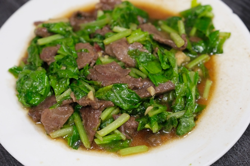 台南仁德｜輝哥牛肉爐．台南超人氣溫體牛肉鍋，食材新鮮價格實在 @飛天璇的口袋