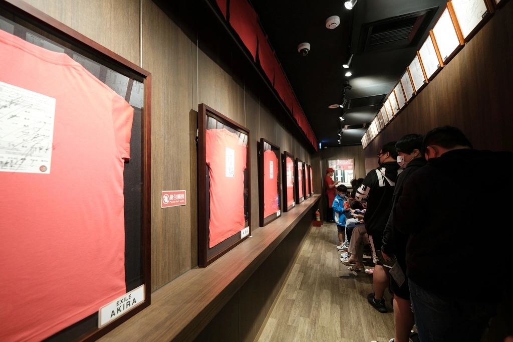 台中西屯｜一蘭拉麵台中店．抽號碼牌不用現場排隊，加入麵會員送免費兒童拉麵 @飛天璇的口袋