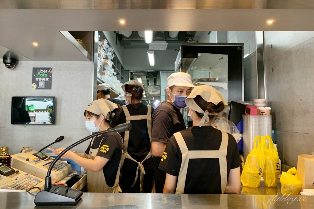 肉蛋吐司｜台中早餐台中在地30年超人氣早餐店，食尚玩家推薦觀光客必吃 @飛天璇的口袋