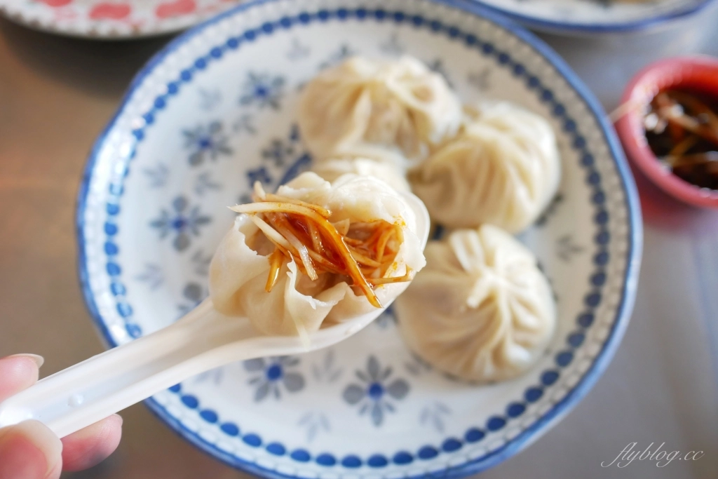 彰化秀水｜秀水湯包．早上4點半就營業的湯包，網友推崇秀水版鼎泰豐 @飛天璇的口袋