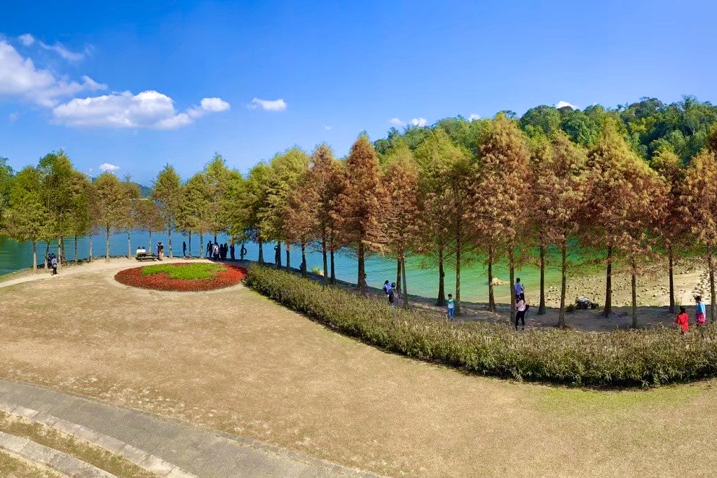 南投魚池｜向山遊客中心．日月潭必訪的水社碼頭，CNN評選世界最美的自由車道之一 @飛天璇的口袋