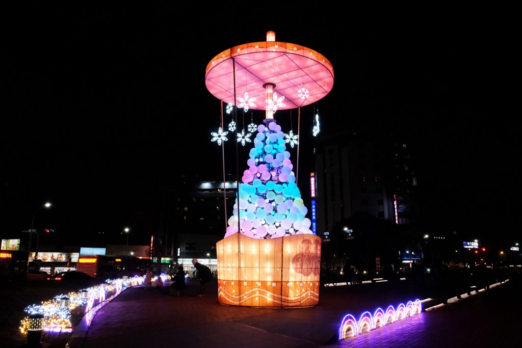 【台中中區】臺中驛鐵道文化園區~2021聖誕樹登場了，臺中驛遊冬日祭12/4~2/6 @飛天璇的口袋