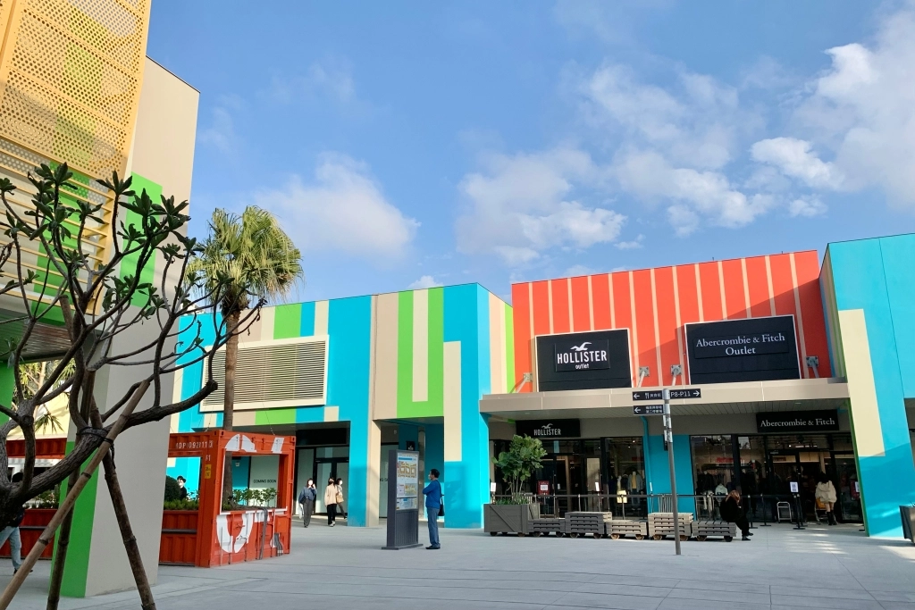 台中梧棲｜51個新品牌進駐「台中三井OUTLET二期」，還有GAP、LC鑄鐵鍋和Samsonit，來自曼谷的Lady nara @飛天璇的口袋