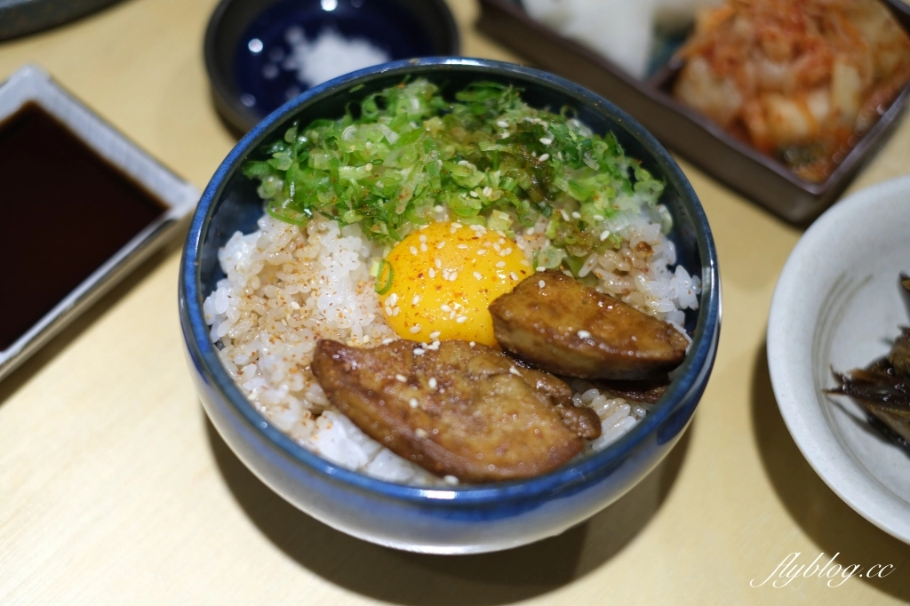 台中西區｜瓦牛肉舖．美術館綠園道巷裡的燒肉店，Google評價4.7顆星低調優質 @飛天璇的口袋