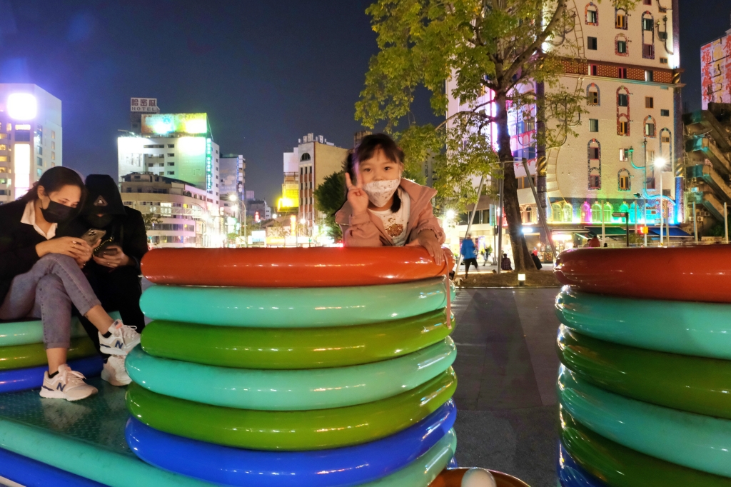 【台中中區】臺中驛鐵道文化園區~2021聖誕樹登場了，臺中驛遊冬日祭12/4~2/6 @飛天璇的口袋