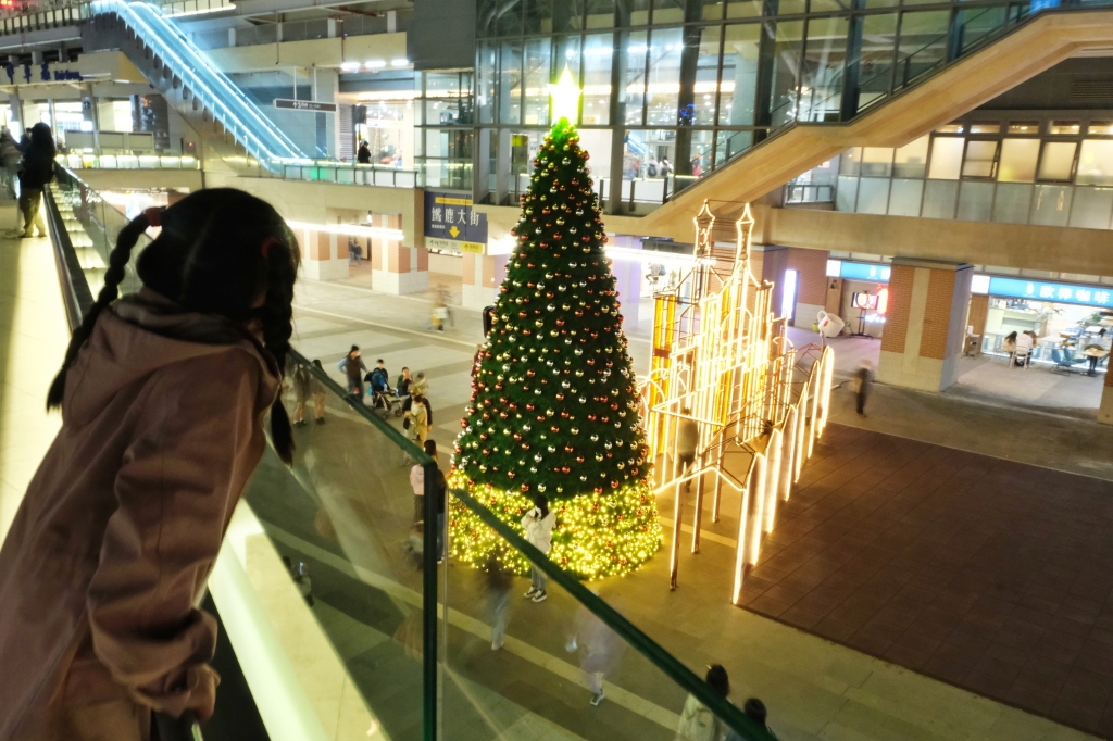 【台中中區】臺中驛鐵道文化園區~2021聖誕樹登場了，臺中驛遊冬日祭12/4~2/6 @飛天璇的口袋