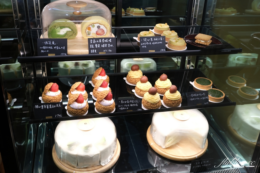台中西區｜パーラー映 parlor_ei，美術館周邊日式甜點店，老宅改建空間環境簡單靜謐 @飛天璇的口袋